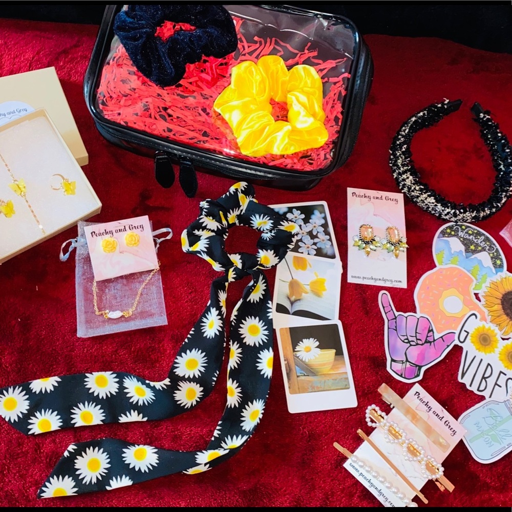 NWT Bundle ✨